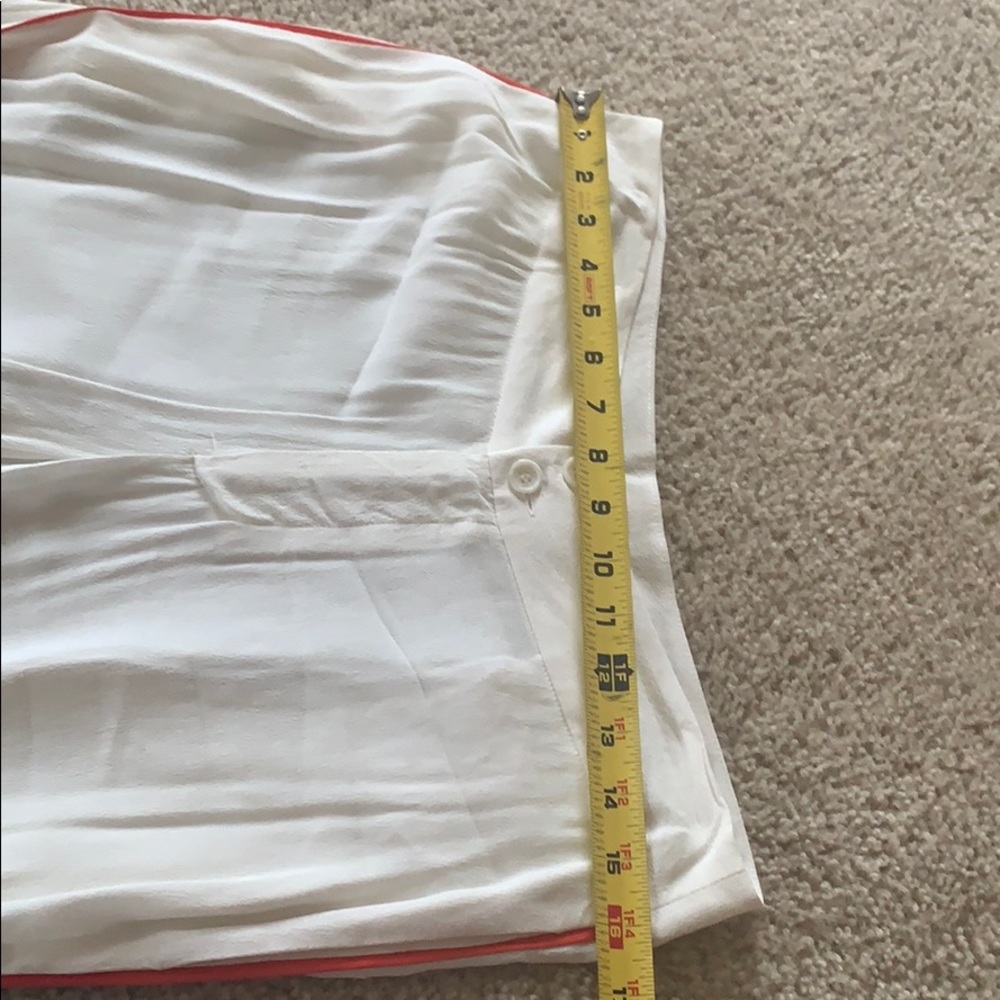 White/Ivory with orange/red trim size 6 - Picture 13 of 16